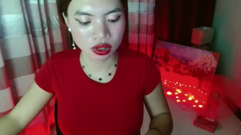 Tina online show from February 25, 6:33 pm