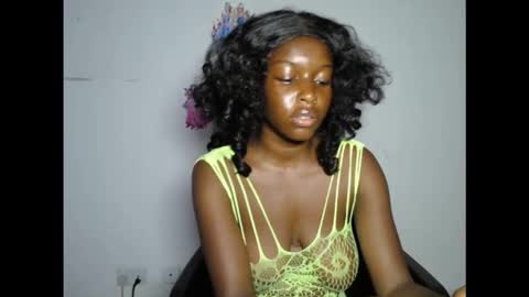 pinkykiki_247 online show from February 11, 6:34 pm