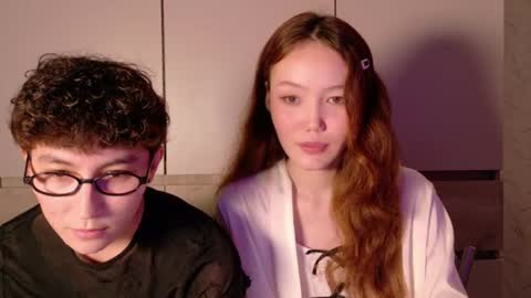 Li long hair and Ru short hair online show from June 30, 7:45 pm