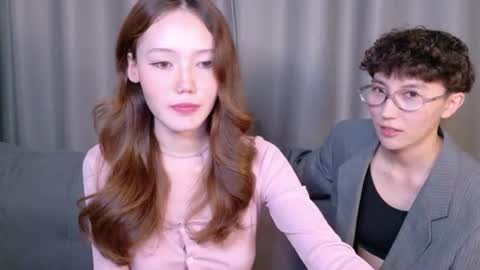 Li long hair and Ru short hair online show from July 16, 7:39 pm
