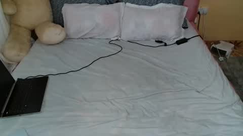 Pinky online show from January 14, 12:35 pm