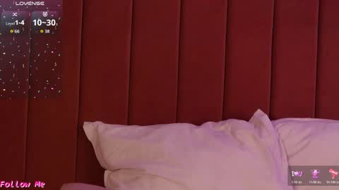 Pinky online show from April 29, 2:38 am
