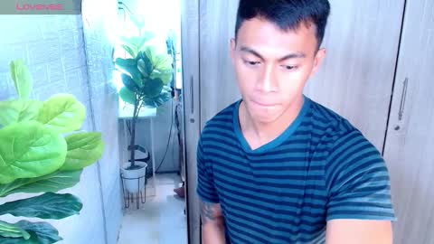 ethan online show from March 4, 3:42 pm