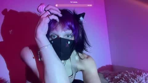 Snapshot of pixie_praxis chatting on December 7, 10:39 am pixie_praxis online show from December 7, 10:39 am