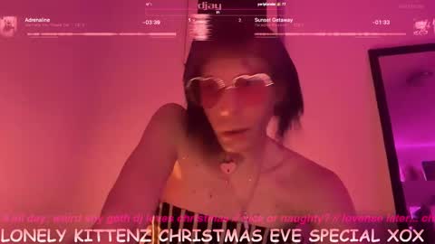 Snapshot of pixie_praxis chatting on December 26, 9:55 am pixie_praxis online show from December 26, 9:55 am