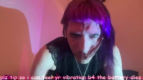 Snapshot of pixie_praxis chatting on December 18, 8:09 am pixie_praxis online show from December 18, 8:09 am