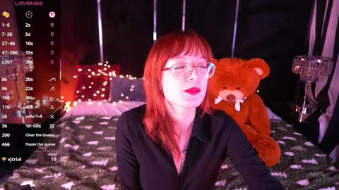 pixiepeachh online show from February 7, 10:24 pm