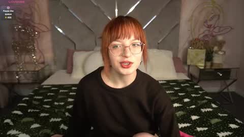 pixiepeachh online show from January 15, 2:15 pm