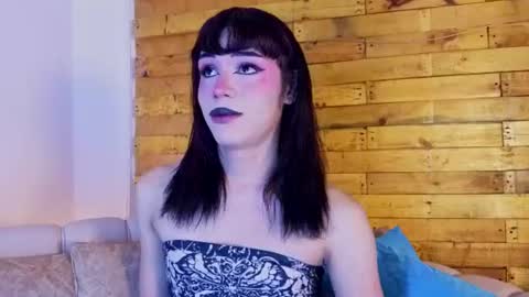 cris online show from July 28, 2:53 am