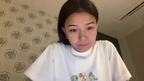 Minji online show from June 25, 4:34 pm