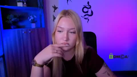 Sophie online show from July 23, 2:09 am