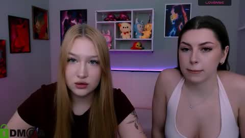 Sophie online show from March 1, 8:13 pm