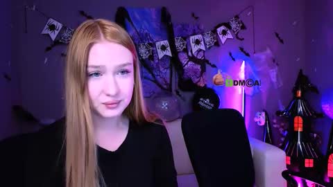 Sophie online show from October 28, 11:28 pm