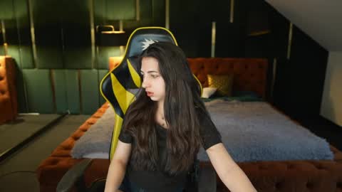 Lana online show from May 1, 10:09 am