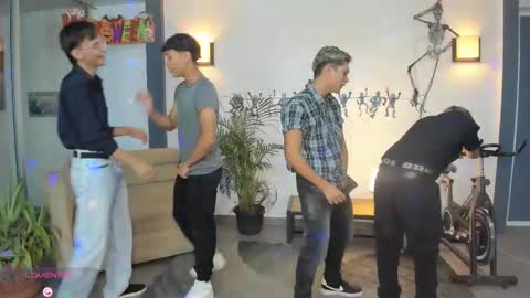   online show from October 21, 11:30 pm