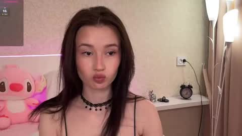 Simona and Bonnie online show from April 23, 2:51 pm