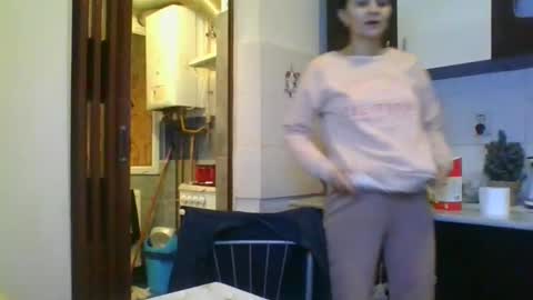 pleas3s_sweet online show from February 24, 5:42 pm