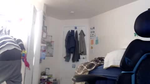 pleasure_man50 online show from April 21, 1:31 am