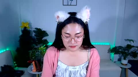 Ploysai online show from June 17, 9:03 am