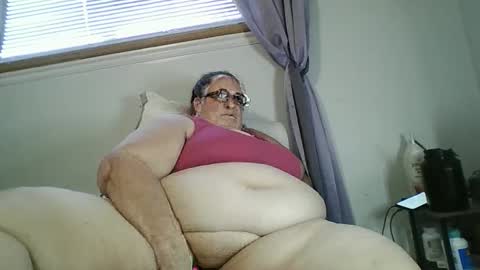 plumcrazyrach online show from October 6, 7:10 pm