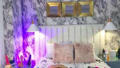 pocahontas1_bgb online show from December 3, 9:04 pm