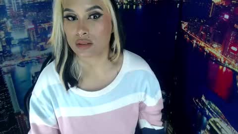 DaniellaBaby online show from December 29, 4:59 am