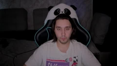 pohyi_ online show from March 3, 8:32 am