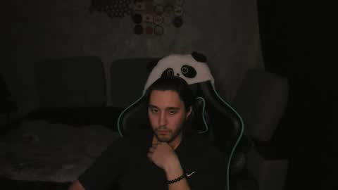 pohyi_ online show from March 7, 2:50 pm