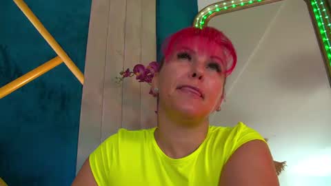 poison_milf_ online show from July 22, 3:41 am