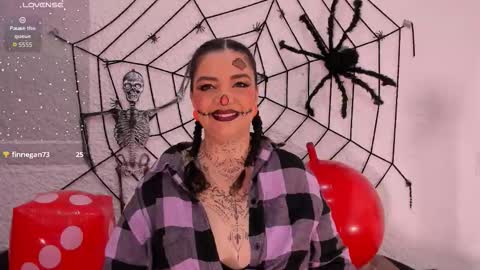 poisson_ivy_ online show from October 30, 10:21 pm