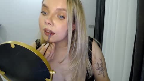 Snapshot of polinajones chatting on January 21, 6:45 pm PolinaJones online show from January 21, 6:45 pm