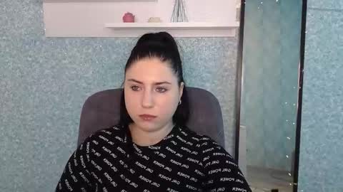 Snapshot of polinaray chatting on October 9, 9:37 am Polina online show from October 9, 9:37 am
