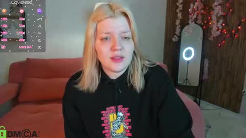Polly online show from July 9, 1:20 am