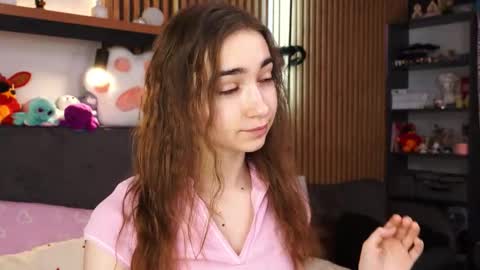 Polly online show from March 6, 7:40 am