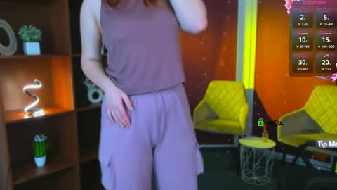polly_cute1 online show from April 30, 8:57 pm