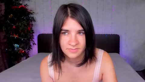 Snapshot of polly_love_ chatting on September 12, 6:04 am Polly online show from September 12, 6:04 am