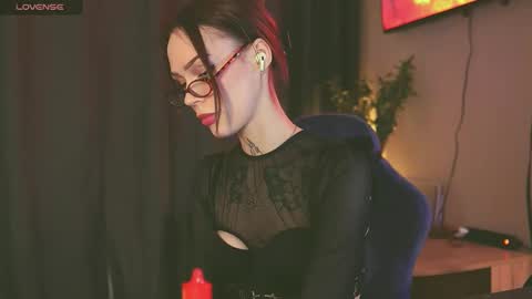 Snapshot of polusladkoye chatting on February 18, 6:26 pm Megan.online  online show from February 18, 6:26 pm