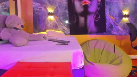 Snapshot of pool_vega chatting on October 23, 6:31 pm pool online show from October 23, 6:31 pm