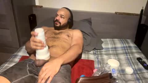 popfizzt online show from December 14, 8:08 pm