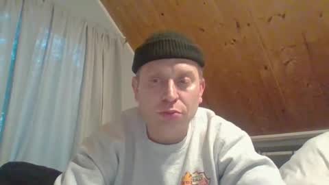 poppawheelie1234 online show from March 1, 11:47 am