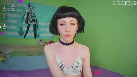 poppyfluffy online show from June 17, 6:46 pm