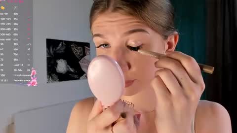 Elizabeth online show from July 25, 8:34 am