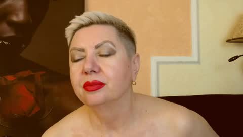 Snapshot of posh_lady chatting on March 8, 6:21 am LADY POSH online show from March 8, 6:21 am