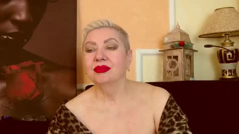 LADY POSH online show from April 29, 8:02 pm