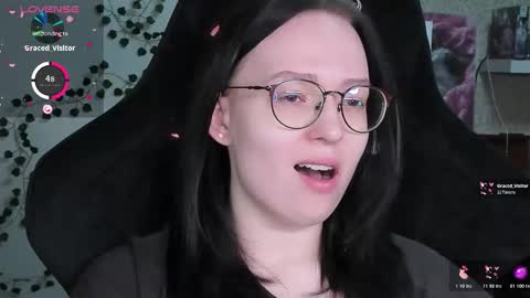 Robyn online show from March 9, 10:09 am