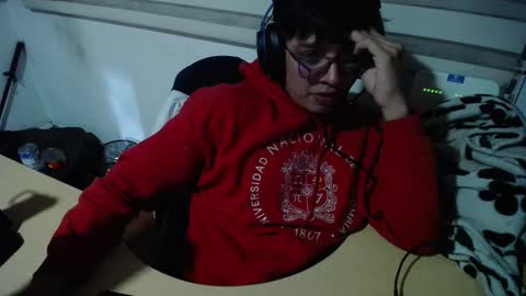 powerfulzeus2 online show from September 22, 1:10 am