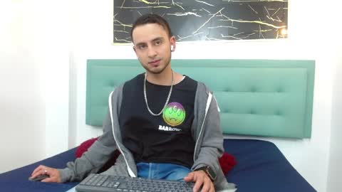   online show from April 27, 3:48 am