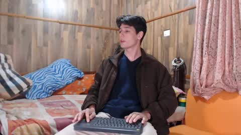 chris independent  online show from February 15, 2:26 am