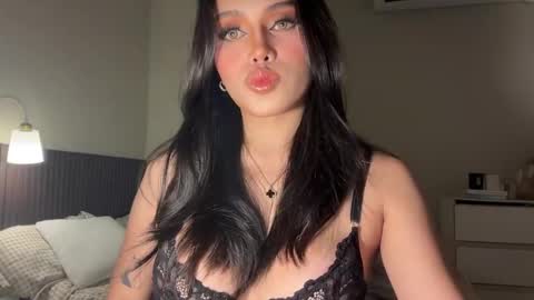 Snapshot of precious_amber69 chatting on March 11, 12:33 am Oh my Amber online show from March 11, 12:33 am