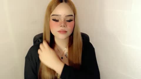 MAXXINE online show from September 27, 4:10 am